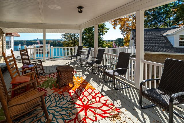 627 Eastbrook Rd, Estill Springs, TN 37330
