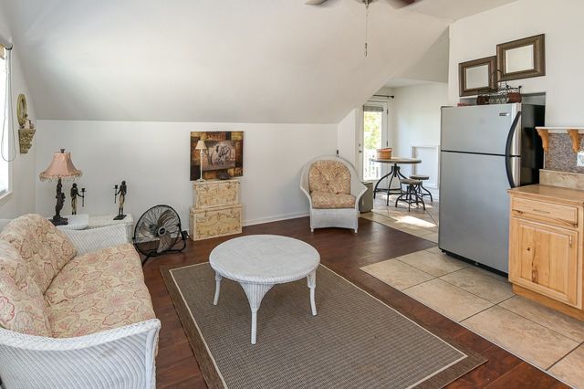 627 Eastbrook Rd, Estill Springs, TN 37330