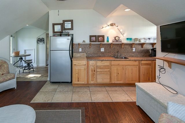 627 Eastbrook Rd, Estill Springs, TN 37330