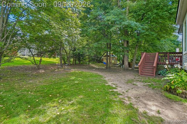 6913 Fox Lane, Waterford, MI 48327