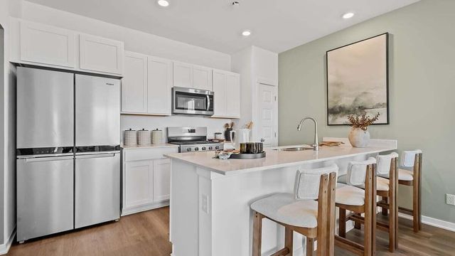 548 E 120th Place, Crown Point, IN 46307