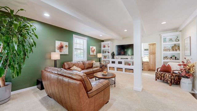 1049 Fontaine Dr, Goodlettsville, TN 37072