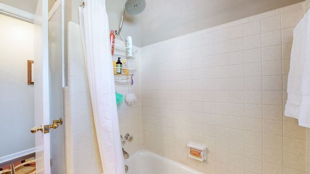 1049 Fontaine Dr, Goodlettsville, TN 37072
