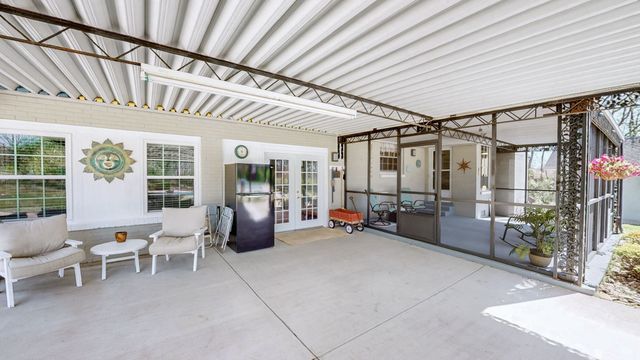 1049 Fontaine Dr, Goodlettsville, TN 37072