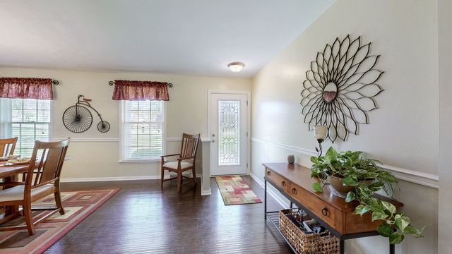 1049 Fontaine Dr, Goodlettsville, TN 37072