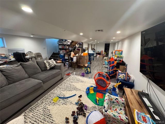 63 Ohio Avenue, Long Beach, NY 11561