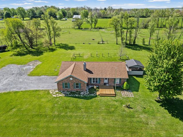 1109 E Creekside Court, Battle Ground, IN 47920