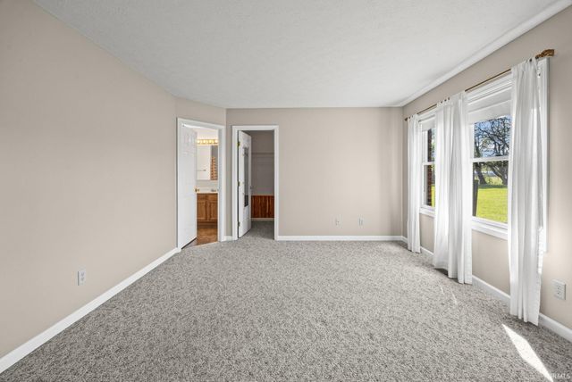 1109 E Creekside Court, Battle Ground, IN 47920