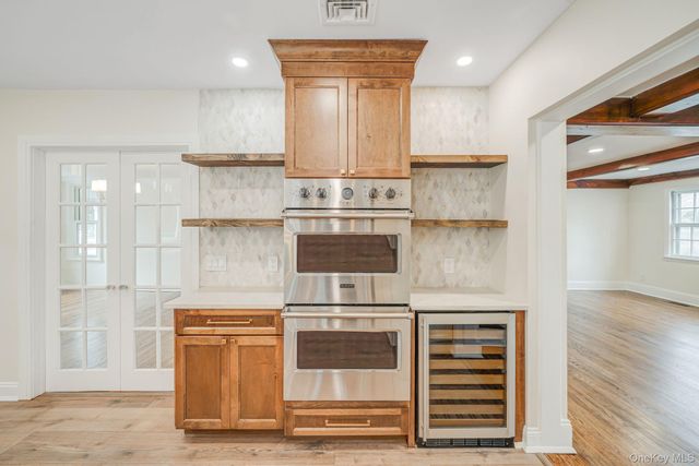 61 Ocean Avenue, Islip, NY 11751