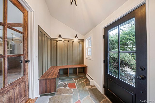 61 Ocean Avenue, Islip, NY 11751