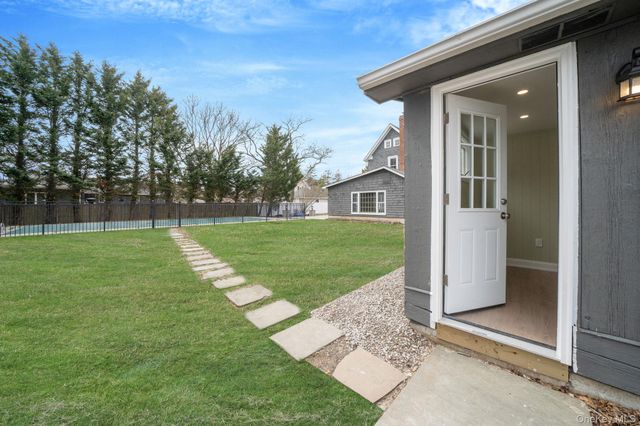 61 Ocean Avenue, Islip, NY 11751