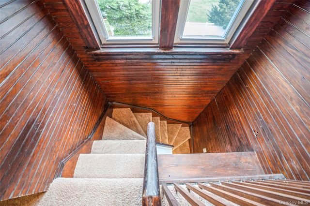 61 Ocean Avenue, Islip, NY 11751