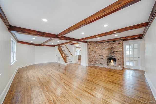 61 Ocean Avenue, Islip, NY 11751