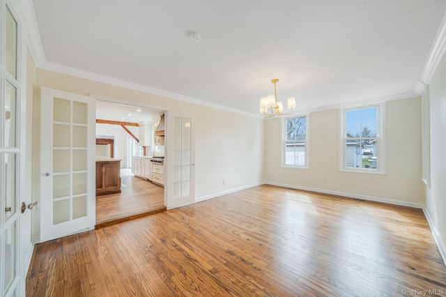 61 Ocean Avenue, Islip, NY 11751