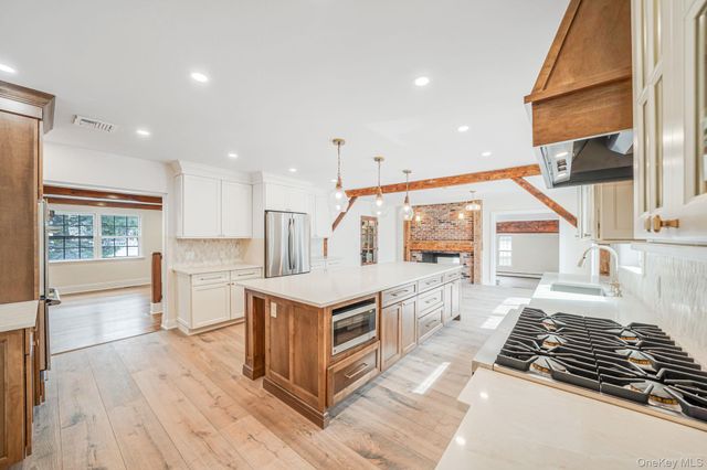 61 Ocean Avenue, Islip, NY 11751