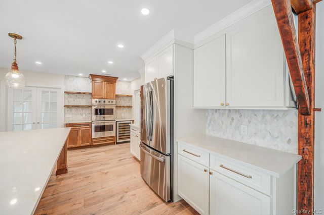 61 Ocean Avenue, Islip, NY 11751