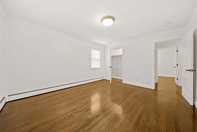 71 Oxford Ave 3, Cambridge, MA 02138