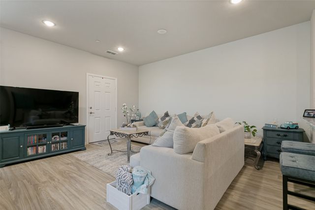 1274 Jones Trail, Lewisville, TX 75077