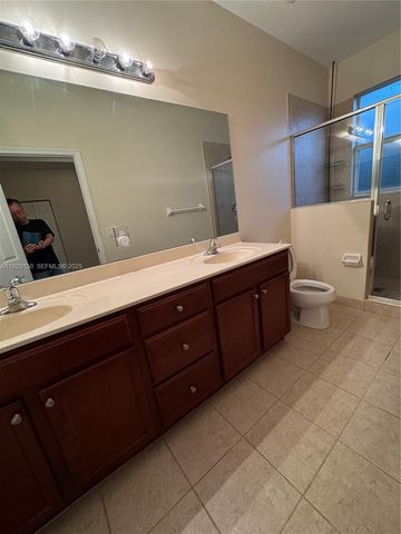 12440 Emerald Creek Mnr 17, Plantation, FL 33325