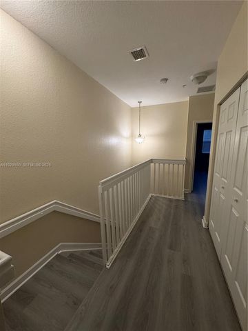 12440 Emerald Creek Mnr 17, Plantation, FL 33325