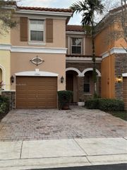 12440 Emerald Creek Mnr 17, Plantation, FL 33325