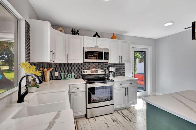 6209 Brandon Street, Palm Beach Gardens, FL 33418