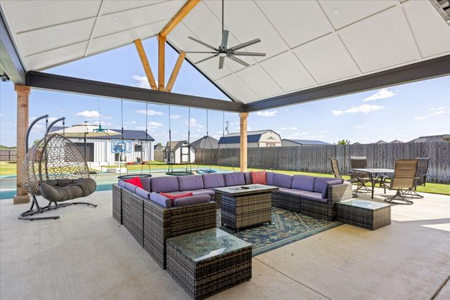 9012 Parkview Circle, Tolar, TX 76476