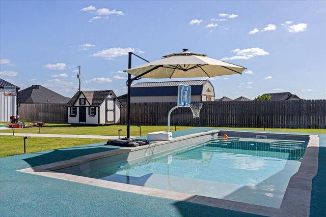 9012 Parkview Circle, Tolar, TX 76476