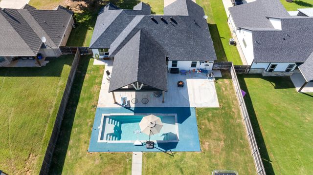 9012 Parkview Circle, Tolar, TX 76476