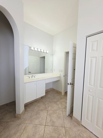 2400 Kemps Bay, West Palm Beach, FL 33411