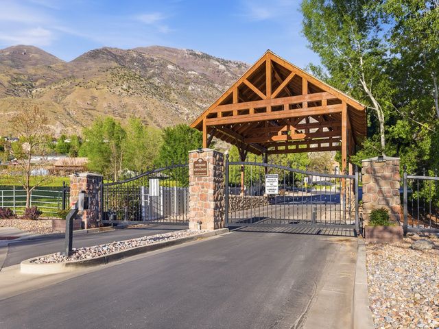 342 W MILLCREEK RD, Pleasant Grove, UT 84062