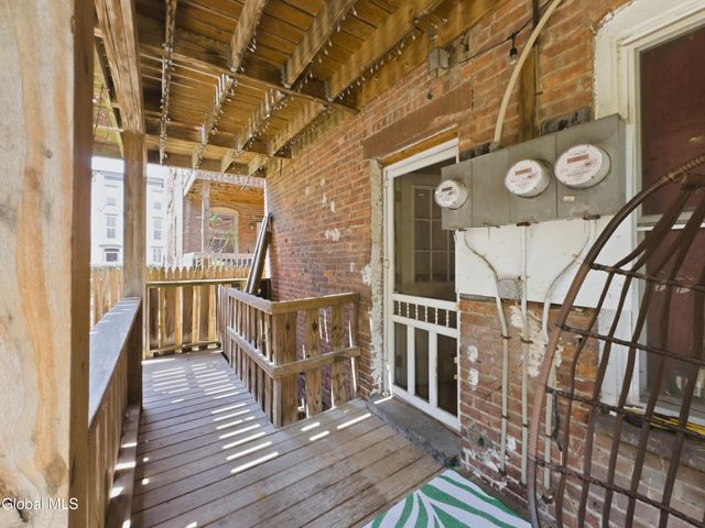 107 Washington Street, Troy, NY 12180