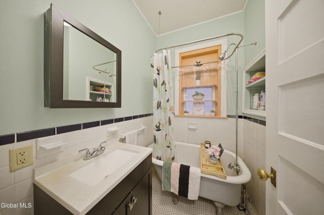 107 Washington Street, Troy, NY 12180