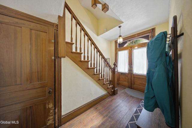 107 Washington Street, Troy, NY 12180