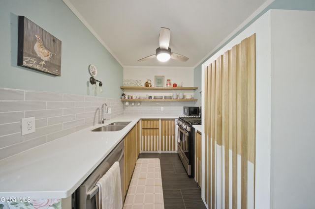 107 Washington Street, Troy, NY 12180