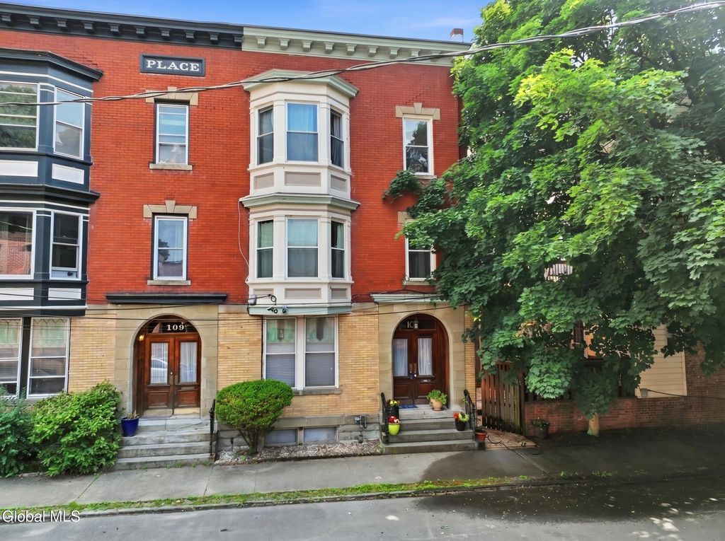 107 Washington Street, Troy, NY 12180