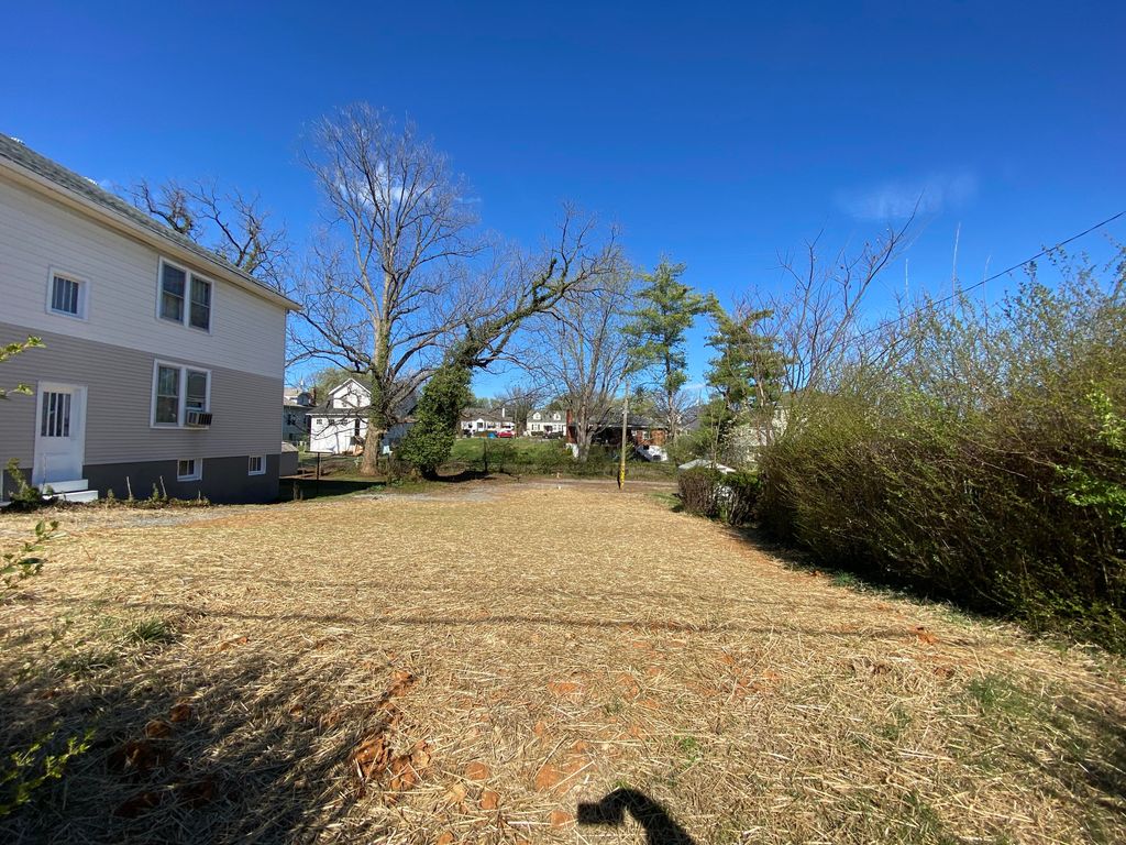 1701 Grayson AVE NW, Roanoke, VA 24017
