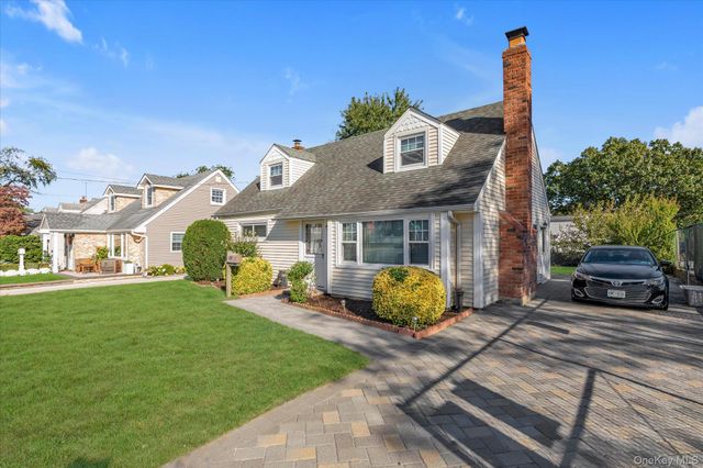 77 Horton Avenue, Valley Stream, NY 11581