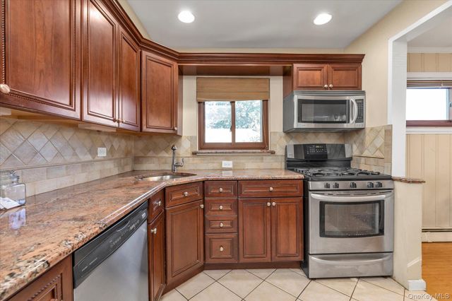 77 Horton Avenue, Valley Stream, NY 11581