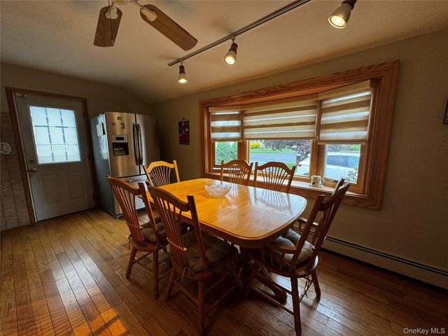 30 Woodmere Place, Selden, NY 11784