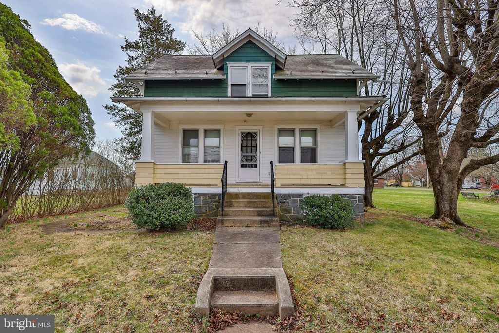 336 FAIRVIEW AVE, Quakertown, PA 18951