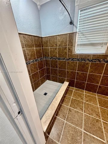 7910 NW 12th St REAR, Pembroke Pines, FL 33024