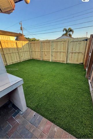 7910 NW 12th St REAR, Pembroke Pines, FL 33024