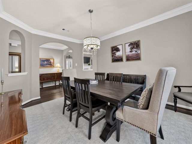 79 W Wading Pond Circle, The Woodlands, TX 77375