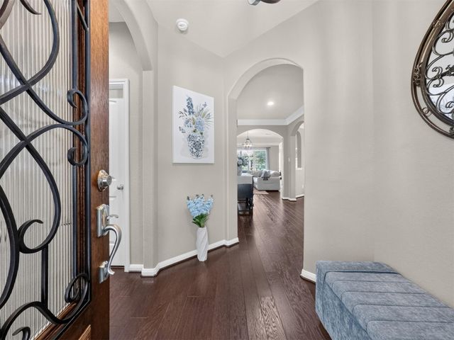 79 W Wading Pond Circle, The Woodlands, TX 77375