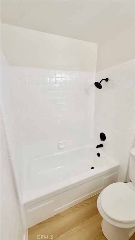 Image 12 of property listing at 28196 Robin, Saugus, CA 91350