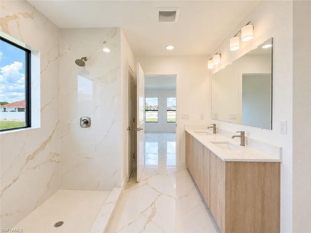 3709 7th ST SW, Lehigh Acres, FL 33971