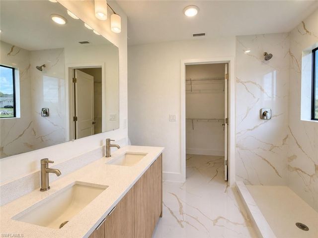 3709 7th ST SW, Lehigh Acres, FL 33971