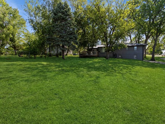 5470 NE 6th Street, Des Moines, IA 50313