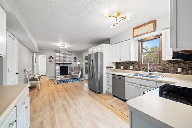 205 NW Applewood Street, Ankeny, IA 50023